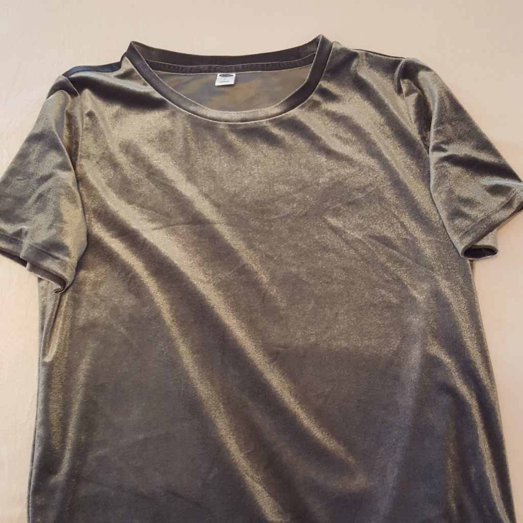 Short Sleeve.Velour Top